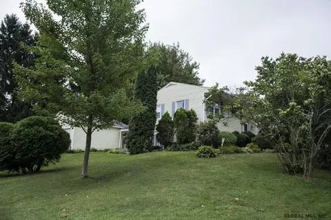 20 Lakeside Dr, Castleton, NY 12033 photo 4