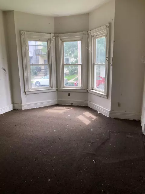 13 Chestnut St, Schenectady, NY 12307 photo 4