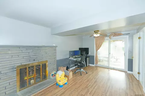 2230 Greenpoint Ave, Schenectady, NY 12303 photo 18