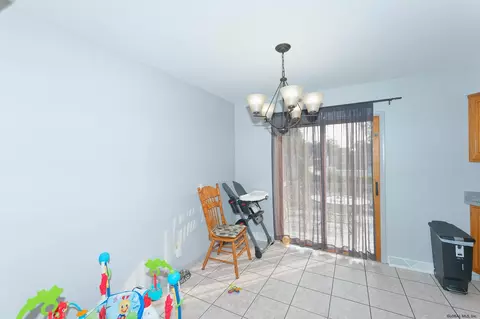 2230 Greenpoint Ave, Schenectady, NY 12303 photo 12