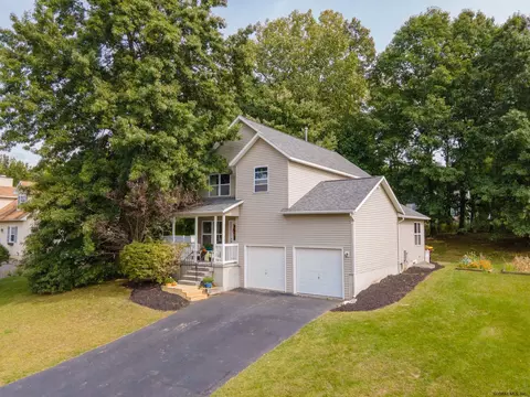 122 Trinity Pl, Selkirk, NY 12158 photo 3