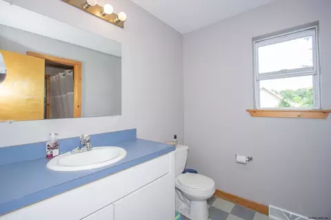 122 Trinity Pl, Selkirk, NY 12158 photo 49