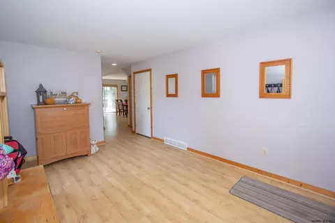 122 Trinity Pl, Selkirk, NY 12158 photo 14