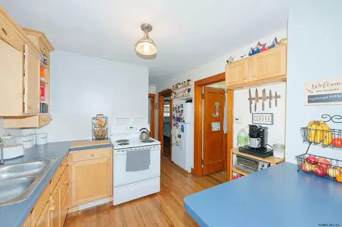 34 Mt Stuart Rd, Schenectady, NY 12304 photo 9