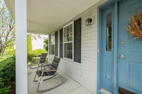 4 Century Dr, Ballston Spa, NY 12020 photo 4