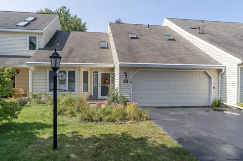 13 Constitution Dr, Glenmont, NY 12077 photo 1