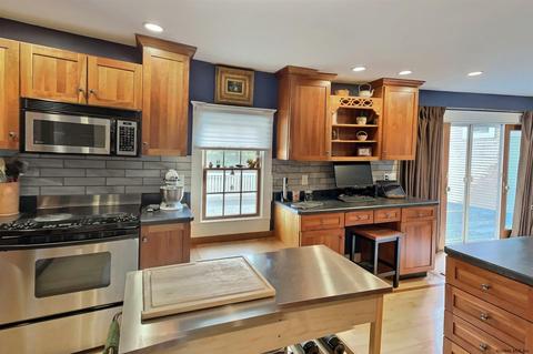 12 Rustic Bridge Rd, Rexford, NY 12148 photo 10