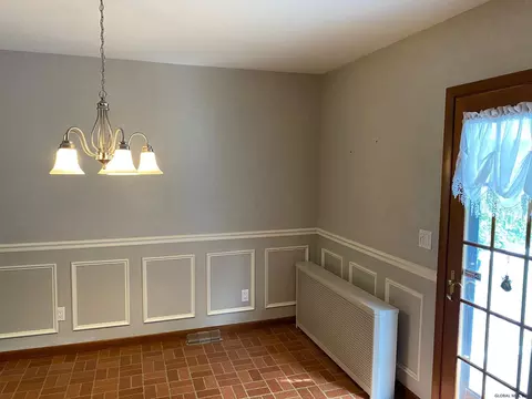2820 Clyde Ave, Schenectady, NY 12306 photo 5