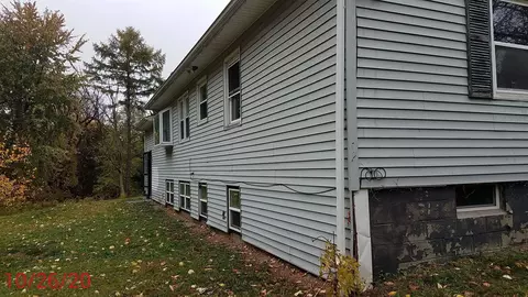 37 Lakeside Dr, Castleton, NY 12033 photo 2