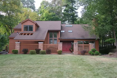 54 Stockbridge Rd, Slingerlands, NY 12159 photo 1