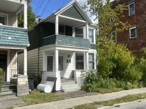 851 Eastern Ave, Schenectady, NY 12308 photo 1