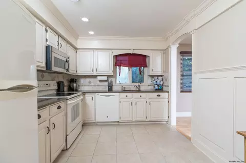 232 Oregon Ave, Schenectady, NY 12304 photo 17