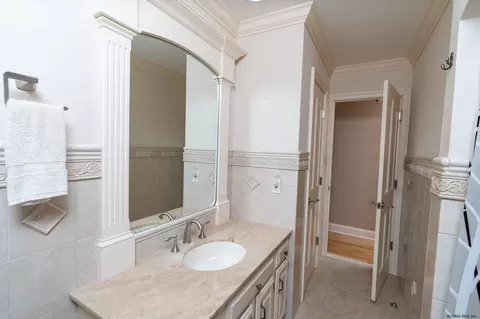 232 Oregon Ave, Schenectady, NY 12304 photo 32