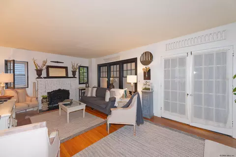 29 Herrick Ave, Delmar, NY 12054 photo 4