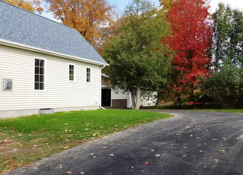 13 Spore Rd, Delmar, NY 12054 photo 3