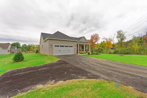 284 Bender Ln, Glenmont, NY 12077 photo 4