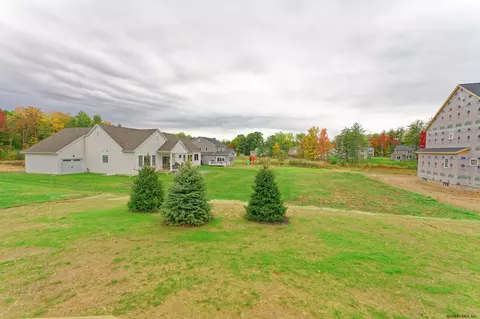 284 Bender Ln, Glenmont, NY 12077 photo 36