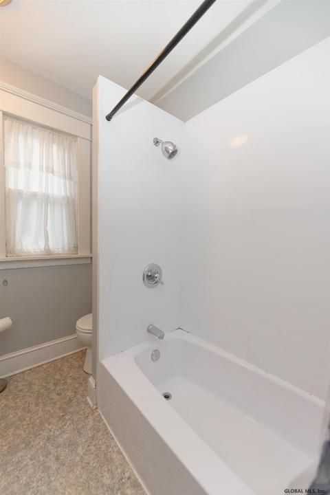 25 Hawk St, Schenectady, NY 12308 photo 37