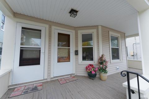 25 Hawk St, Schenectady, NY 12308 photo 4