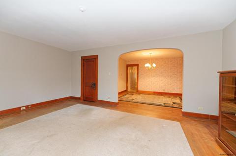 25 Hawk St, Schenectady, NY 12308 photo 8