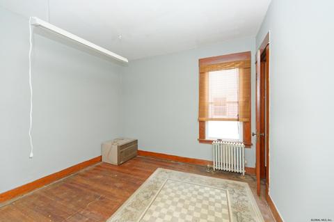 25 Hawk St, Schenectady, NY 12308 photo 33