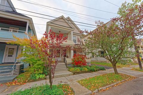 25 Hawk St, Schenectady, NY 12308 photo 2