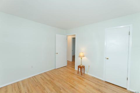 170 Ray Ave, Schenectady, NY 12304 photo 22