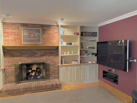 42 Henderson Rd, Glenmont, NY 12077 photo 27