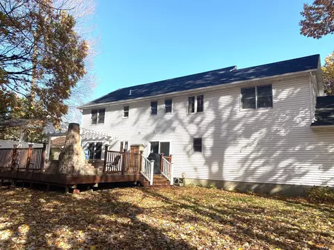 42 Henderson Rd, Glenmont, NY 12077 photo 4