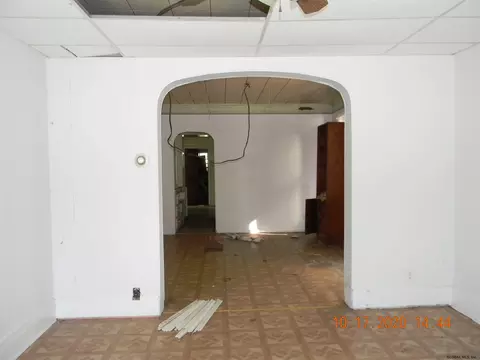 418 Schenectady St, Schenectady, NY 12307 photo 9