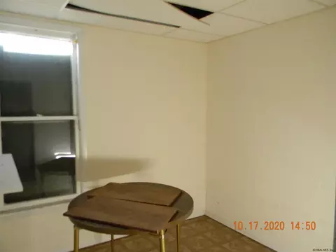 418 Schenectady St, Schenectady, NY 12307 photo 23