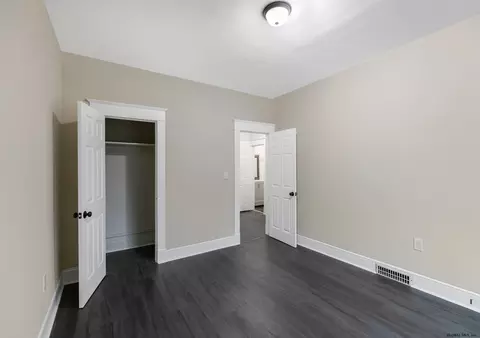 1022 Dean St, Schenectady, NY 12309 photo 17