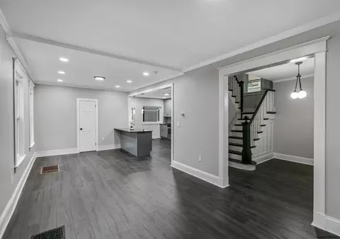 1022 Dean St, Schenectady, NY 12309 photo 4