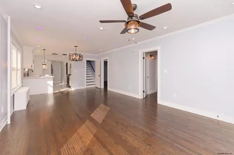 37 Marshall Ave, Schenectady, NY 12304 photo 8