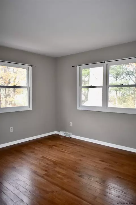 88 Hampton St, Delmar, NY 12054 photo 20