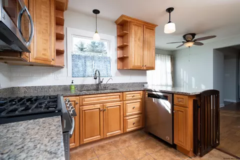152 Winne Rd, Delmar, NY 12054 photo 9