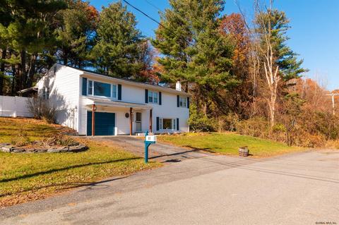 17 Lakeside Dr, Castleton, NY 12033 photo 2