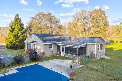 49 Owlkill Rd, Eagle Bridge, NY 12057 photo 5