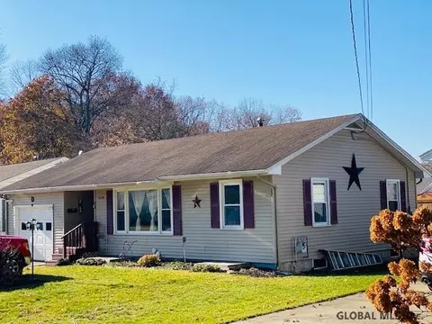 28 Wright St, Hudson Falls, NY 12839 photo 1