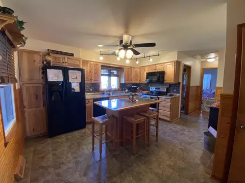 28 Wright St, Hudson Falls, NY 12839 photo 3