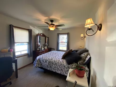 28 Wright St, Hudson Falls, NY 12839 photo 8