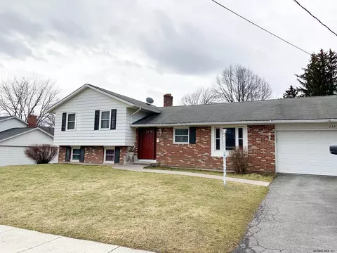 133 Pleasantview Dr, Cobleskill, NY 12043 photo 1