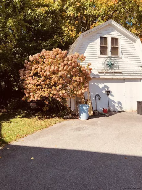 615 Bedford Rd, Schenectady, NY 12308 photo 29