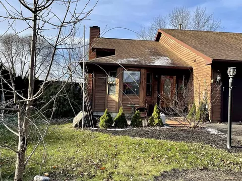 21 Eton Dr, Slingerlands, NY 12159 photo 1