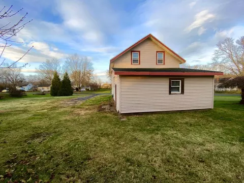 21 Miller Ave, Selkirk, NY 12158 photo 4