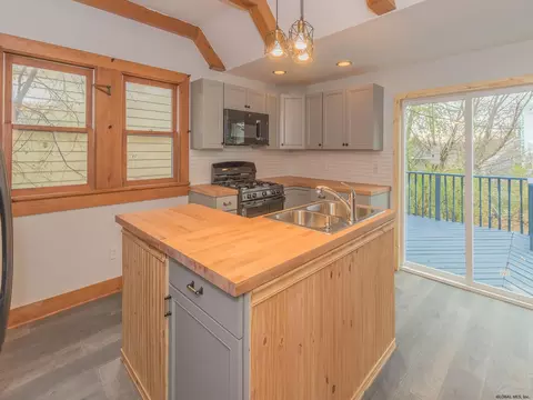 202 Rosa Rd, Schenectady, NY 12308 photo 16