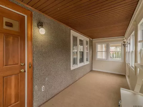 202 Rosa Rd, Schenectady, NY 12308 photo 3