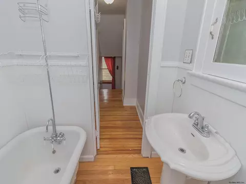 202 Rosa Rd, Schenectady, NY 12308 photo 34