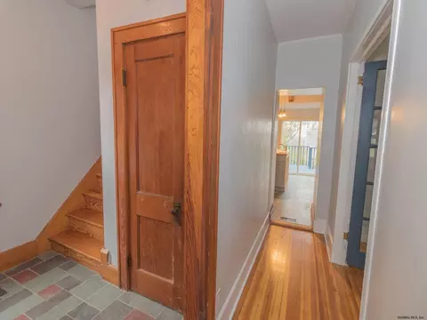 202 Rosa Rd, Schenectady, NY 12308 photo 5