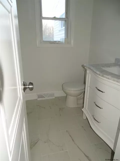 156 East Palmer Ave, Schenectady, NY 12303 photo 14